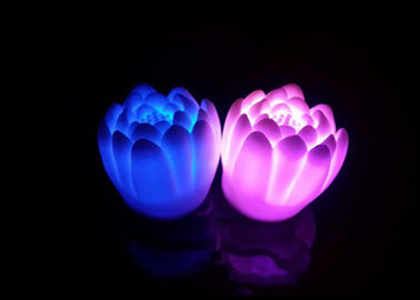 China A luz ativa da noite do diodo emissor de luz da água, 7 cores pisca luz conduzida da noite da flor para o aniversário fornecedor