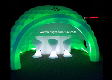 China 16 cores que mudam a barraca inflável do iglu do diodo emissor de luz para o evento/negócio do partido mostram fornecedor